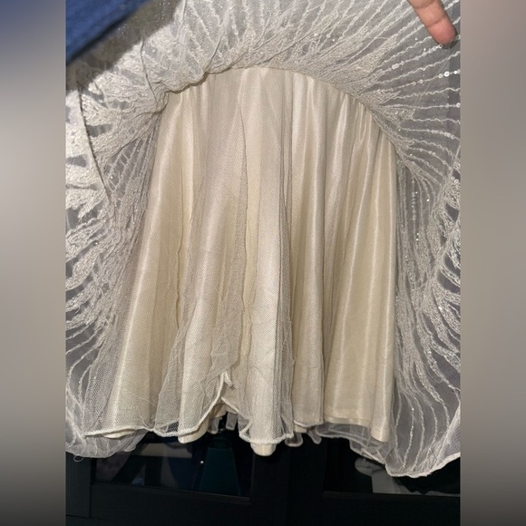 MAC DUGGAL High Neck Long Sleeve A Line Mini Dress - Size 8 - Picture 10 of 17